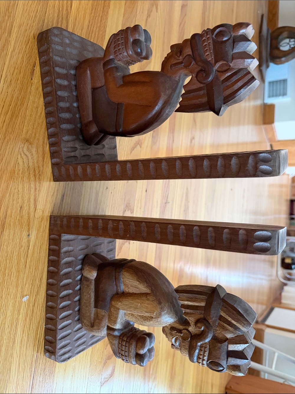 Hand-Carved Brown Wooden Tiki Bookends - Brand Unbranded